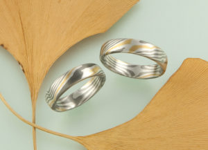 Mokume Gane Ringe mit zwei Sterne innen Gelbgold Palladium Schneesilber